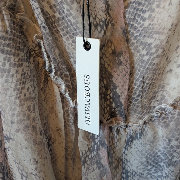 NWT Olivaceous Cream Ruffled Tiered Bell Sleeve Dress Sz. S - Picture 12 of 15